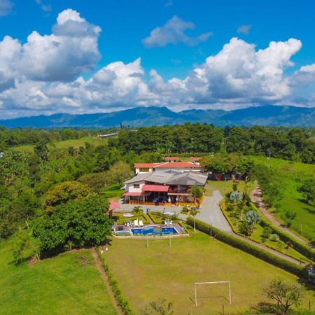 Finca Turistica Los Alpes Quimbaya Exterior foto